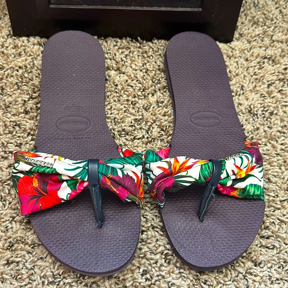 Havaianas St. Tropez Women’s Size “9/10” NWOT